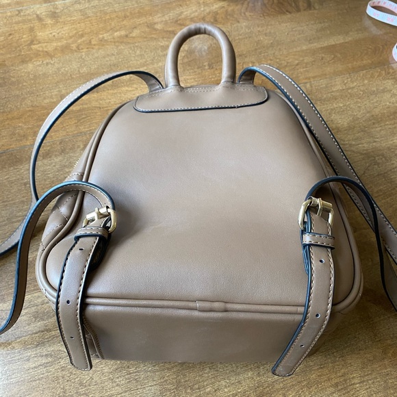 Backpack - Picture 5 of 5